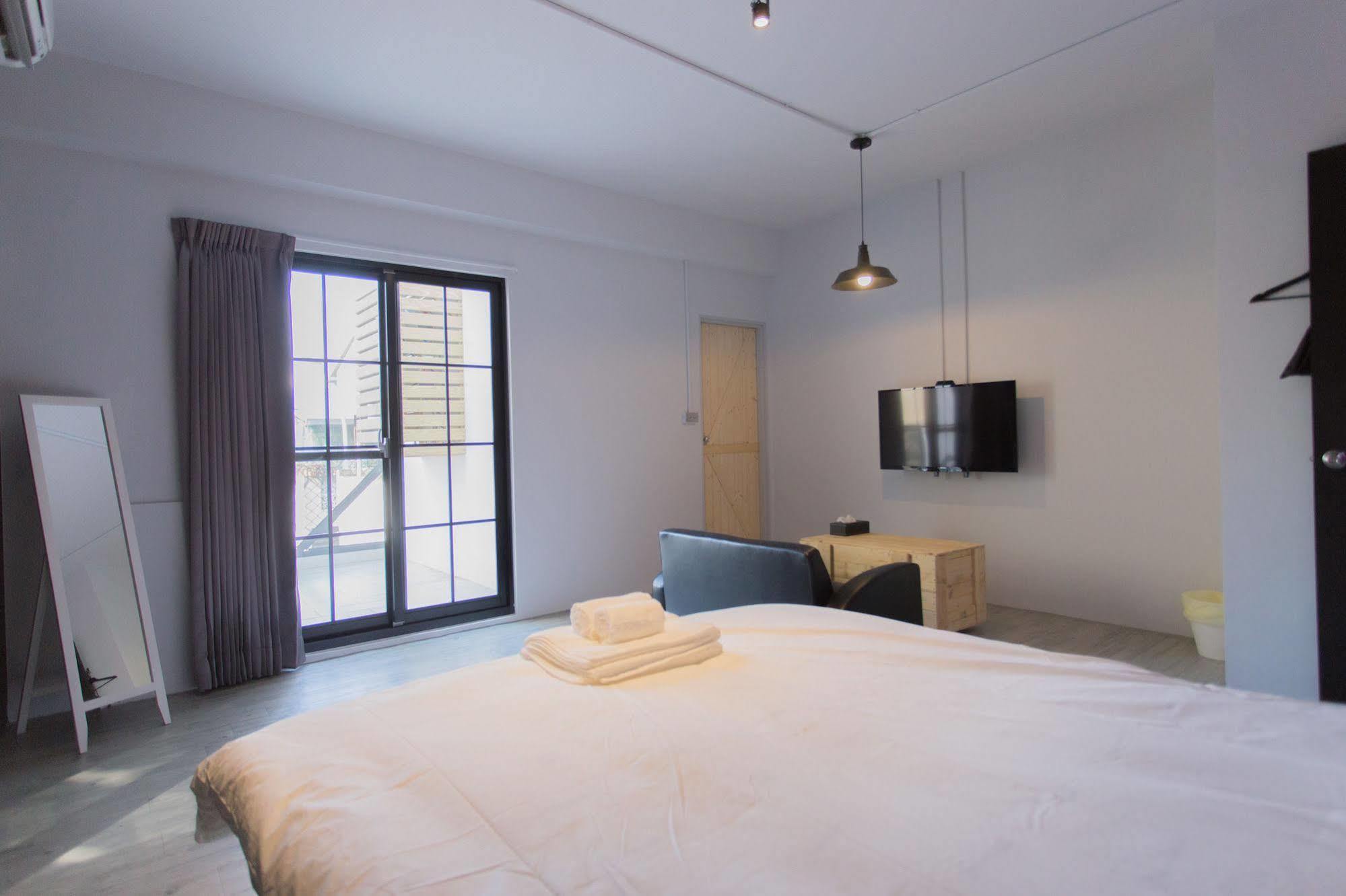 被愛咖啡小旅館 Birdeye Garden Tainan Exterior foto
